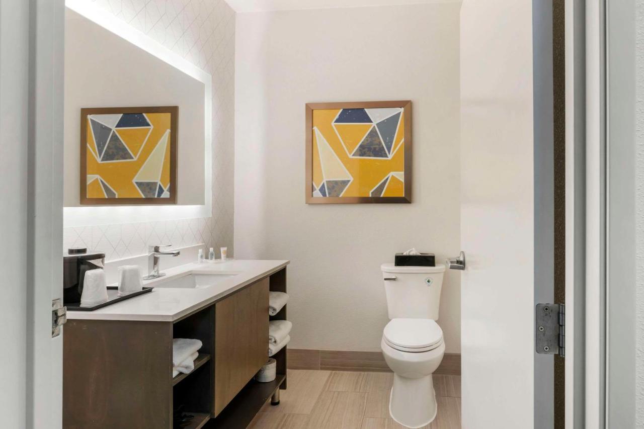 Comfort Suites Элджин Экстерьер фото