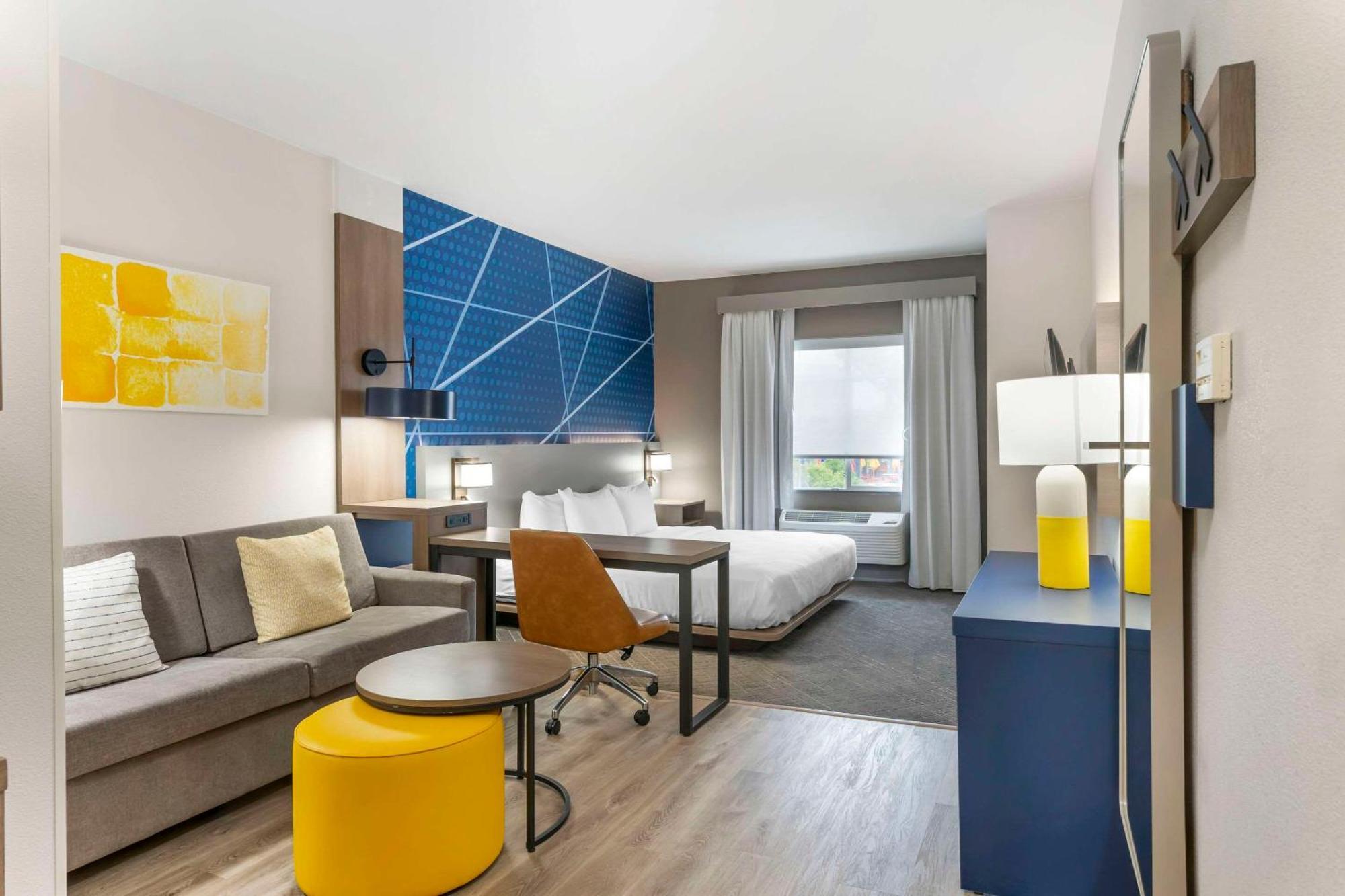 Comfort Suites Элджин Экстерьер фото
